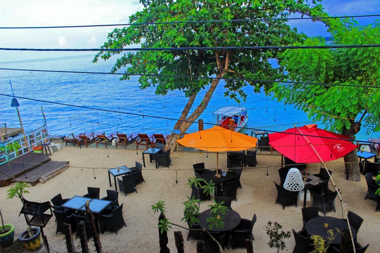 Salim Beach Resort Gili Air Bagian luar foto